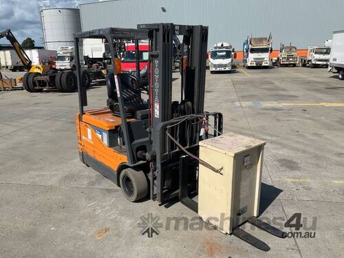 Toyota 5FBE18 Electric Forklift