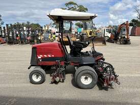 Toro Reel Master 5510 Mower (Ex-Council) - picture2' - Click to enlarge