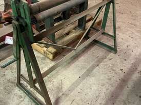 Sheet Metal Roller -900 mm - Manual Handle Operated - picture0' - Click to enlarge