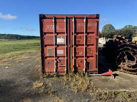 20 Foot Shipping Container inc Contents - picture0' - Click to enlarge