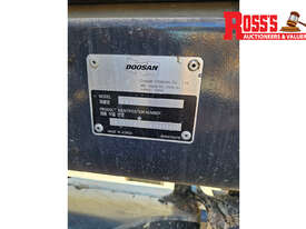 DOOSAN MODEL DX180LC EXCAVATOR WITH EMBREY HDR110 GRAB - picture2' - Click to enlarge