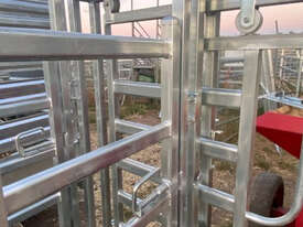 Cattle Crush Backing Gate (New Un-used) - picture0' - Click to enlarge
