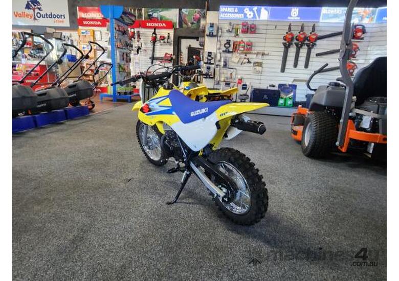 caption Valley Outdoors Group Suzuki JR80