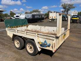 2011 Tucker Tandem Axle Box Trailer - picture2' - Click to enlarge