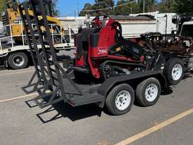 Toro Mini Loader - picture1' - Click to enlarge