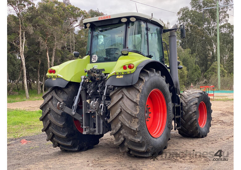 Claas Axion 840 FWA/4WD Tractor