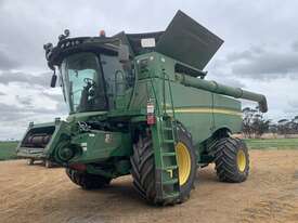 2015 John Deere S680 Combines - picture0' - Click to enlarge