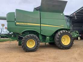 2015 John Deere S680 Combines - picture0' - Click to enlarge