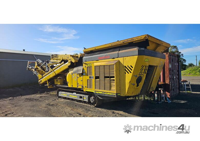 caption USED KEESTRACK R3 IMPACTOR