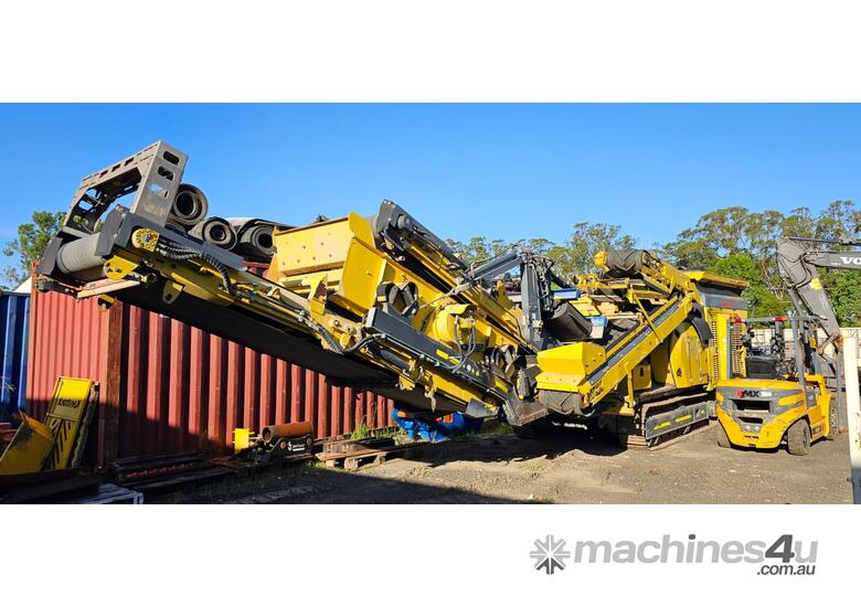 caption USED KEESTRACK R3 IMPACTOR