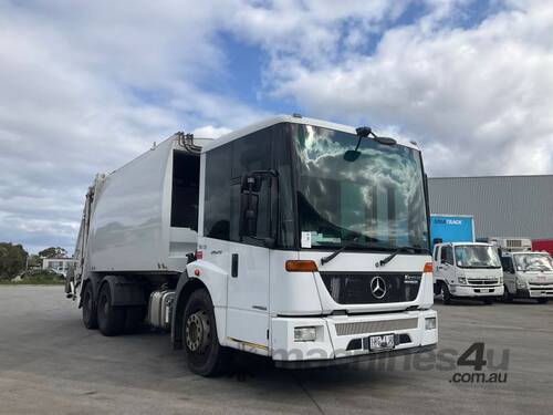 caption 2016 Mercedes Benz Econic 2629 Garbage Compactor (Rear Load)