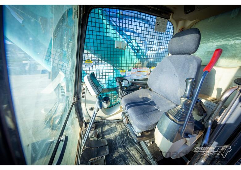 caption KOBELCO SK500LC-9 EXCAVATOR