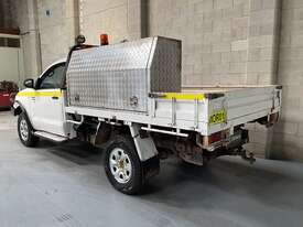 2010 Toyota Hilux SR Diesel 4x4 - picture0' - Click to enlarge