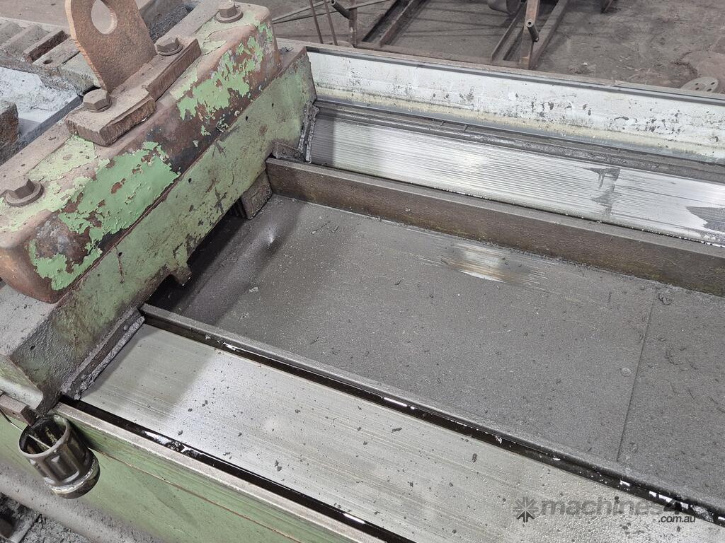 Used cincinnati CINCINNATTI 6 Meter Cylindrical Grinder Cylindrical