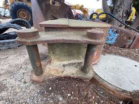 Excavator Trenching Bucket 400mm - picture0' - Click to enlarge