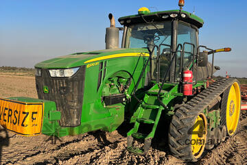 John Deere 8370RT Tracked Tractor John Deere 8370RT Tracked Tractor