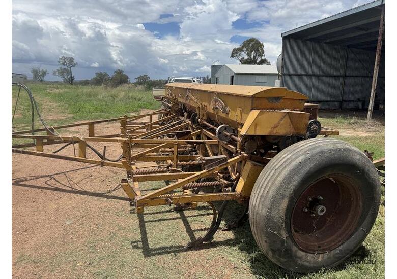 caption Gyral 18 run combine