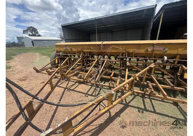 caption Gyral 18 run combine