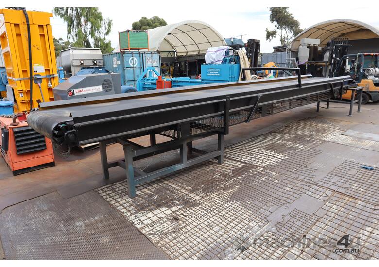 caption Industrial Heavy Duty Belt Conveyor - 9.5m Long 1.2m Wide
