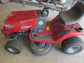 Ride-On Lawn Mower - picture0' - Click to enlarge