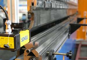 2500mm x 40Ton 2 Axis NC programmable Pressbrake