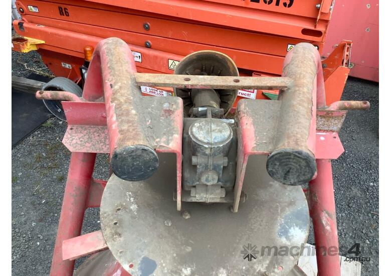 caption Rondini spreader