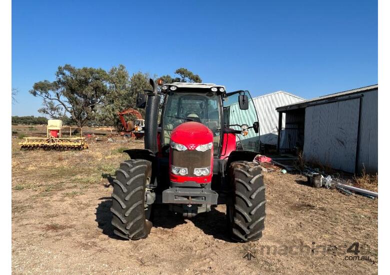 2014 Massey Fergusson Tractor 7615