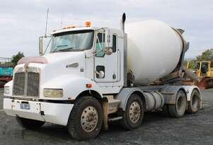 Kenworth 2010   T358