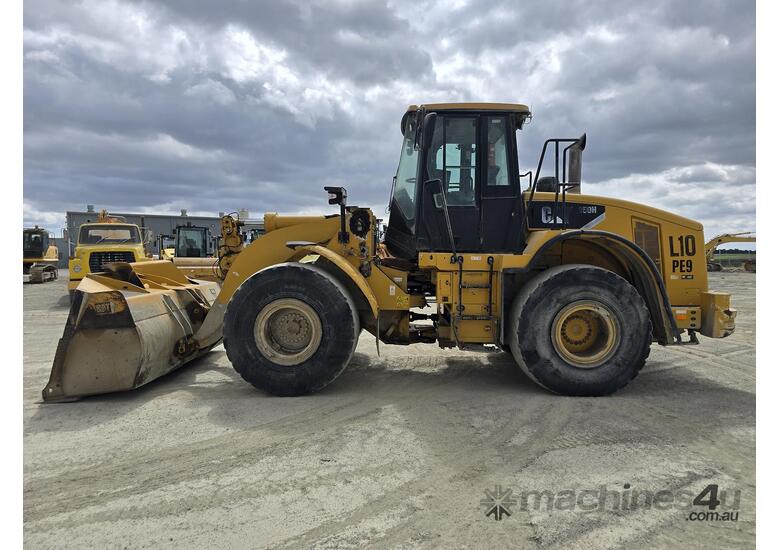 caption 2010 Caterpillar 950H