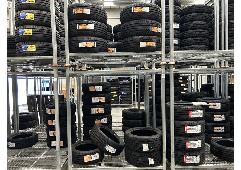 Quantity of Tyres in 2x Stillages Including