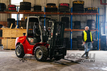 Magni 2.5t Rough Terrain Forklift