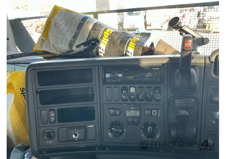 caption 2008 Scania R500 6x4 Prime Mover