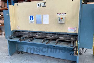 JUST ARRIVED - EX TAFE - EPIC 2506 GUILLOTINE JUST ARRIVED - EX TAFE - EPIC 2506 GUILLOTINE