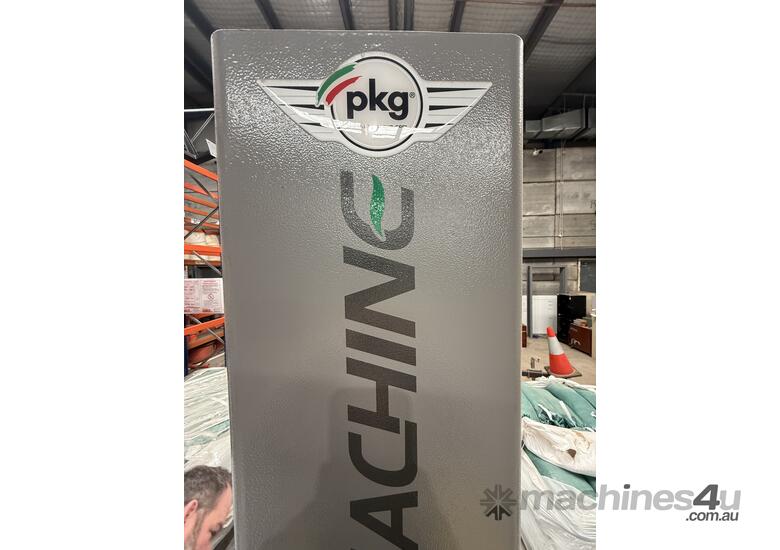 Machine automated pallet wrapper