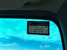 1998 Isuzu NPR300 Table Top - picture0' - Click to enlarge