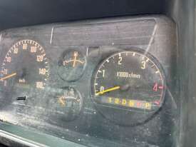 1998 Isuzu NPR300 Table Top - picture1' - Click to enlarge