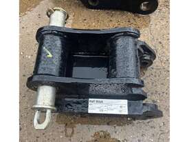 HALF HITCH  - picture0' - Click to enlarge