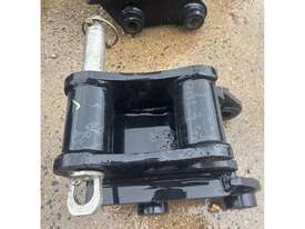 HALF HITCH  - picture0' - Click to enlarge