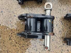 HALF HITCH  - picture2' - Click to enlarge