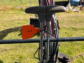 Excavator - picture2' - Click to enlarge