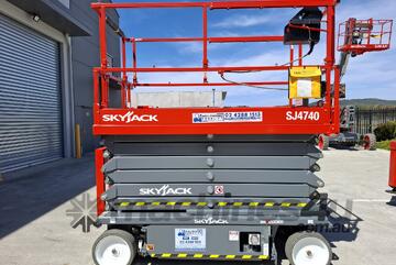 Wollongong Forklift: Elevated Work Platform, 40FT Electric Scissor!