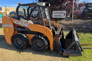 Skid Steer Case SR130 2019 303hrs Bucket and forks