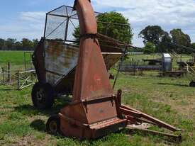 Forage Harvester & cart/Feed out wagon - picture1' - Click to enlarge