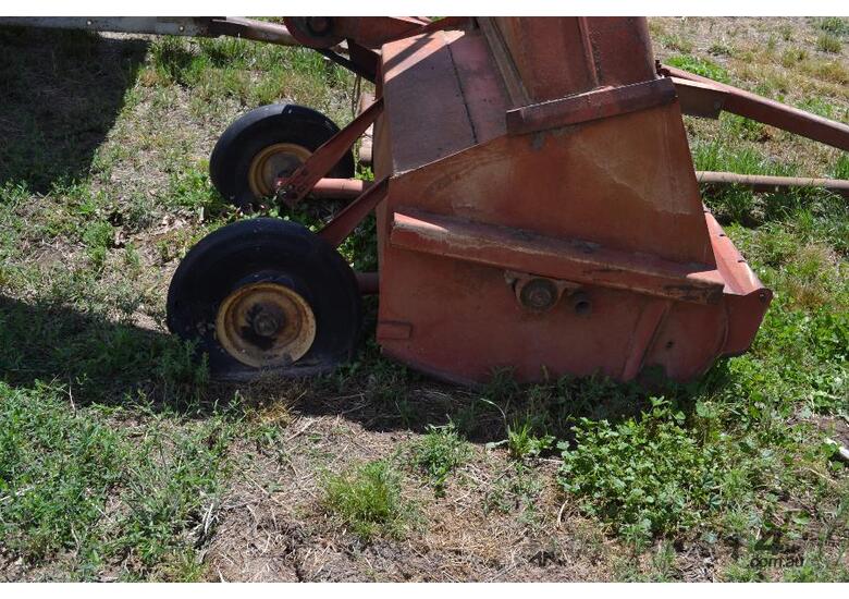 Forage Harvester & cart/Feed out wagon