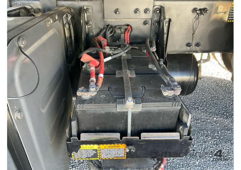 2015 Mack CMHR Trident Tipper Day Cab