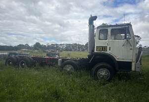 INTERNATIONAL ACCO Truck for wrecking