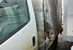 1998 Mitsubishi Canter Pantech