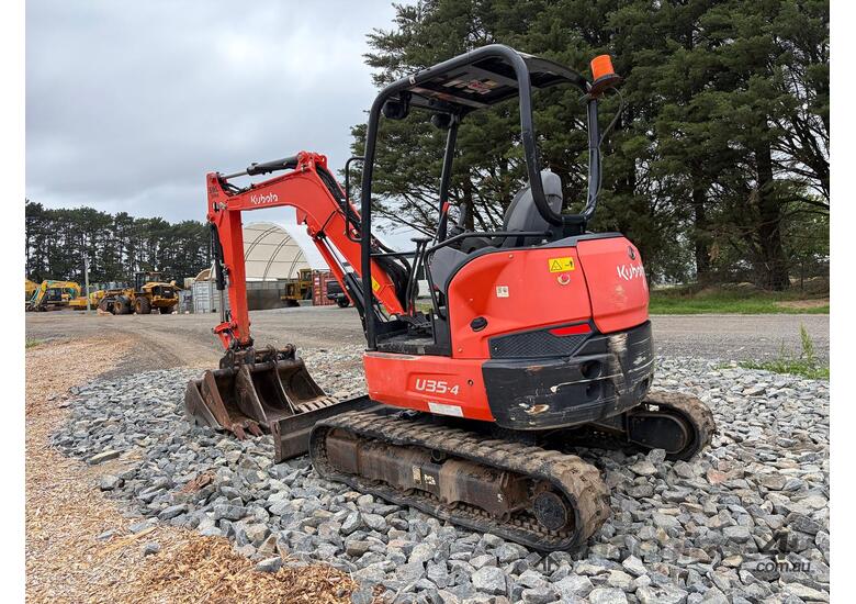2020 Kubota U35-4
