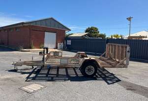 2008 JG Schultz T20 Plant Tilt Trailer