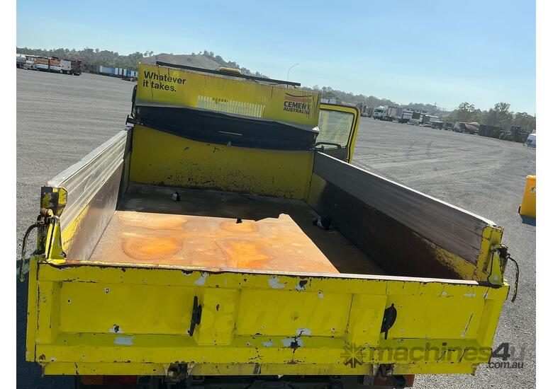 2017 Hino 300 616  Tipper